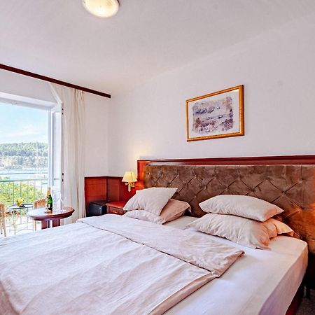 Hotel Dalmacija เวลาลูกา ภายนอก รูปภาพ